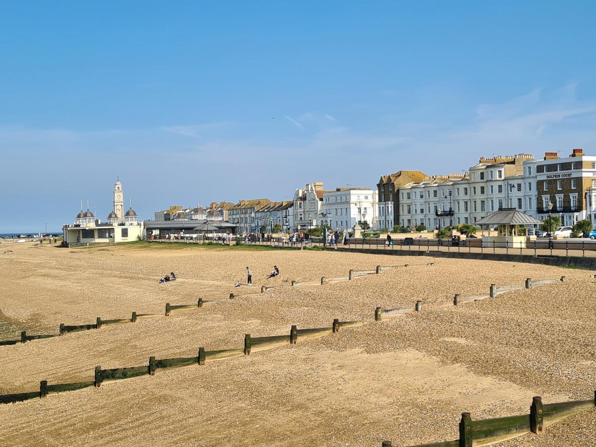 Vitamin Sea Residency Herne Bay Bagian luar foto