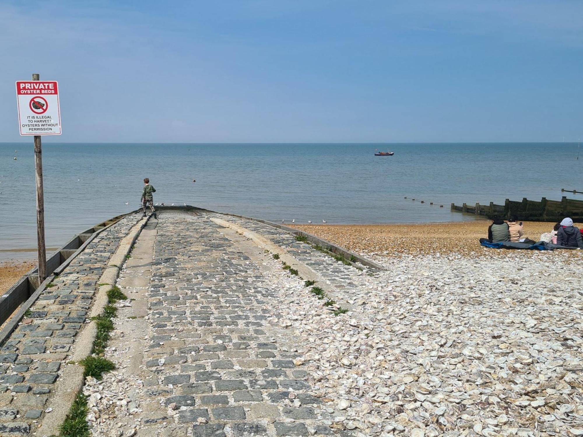 Vitamin Sea Residency Herne Bay Bagian luar foto